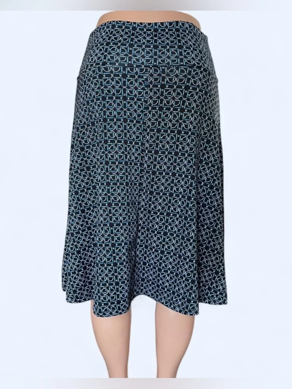 Y2K Hypnotized Skirt - Picture 2 of 8